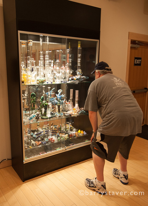 bongs, pipes